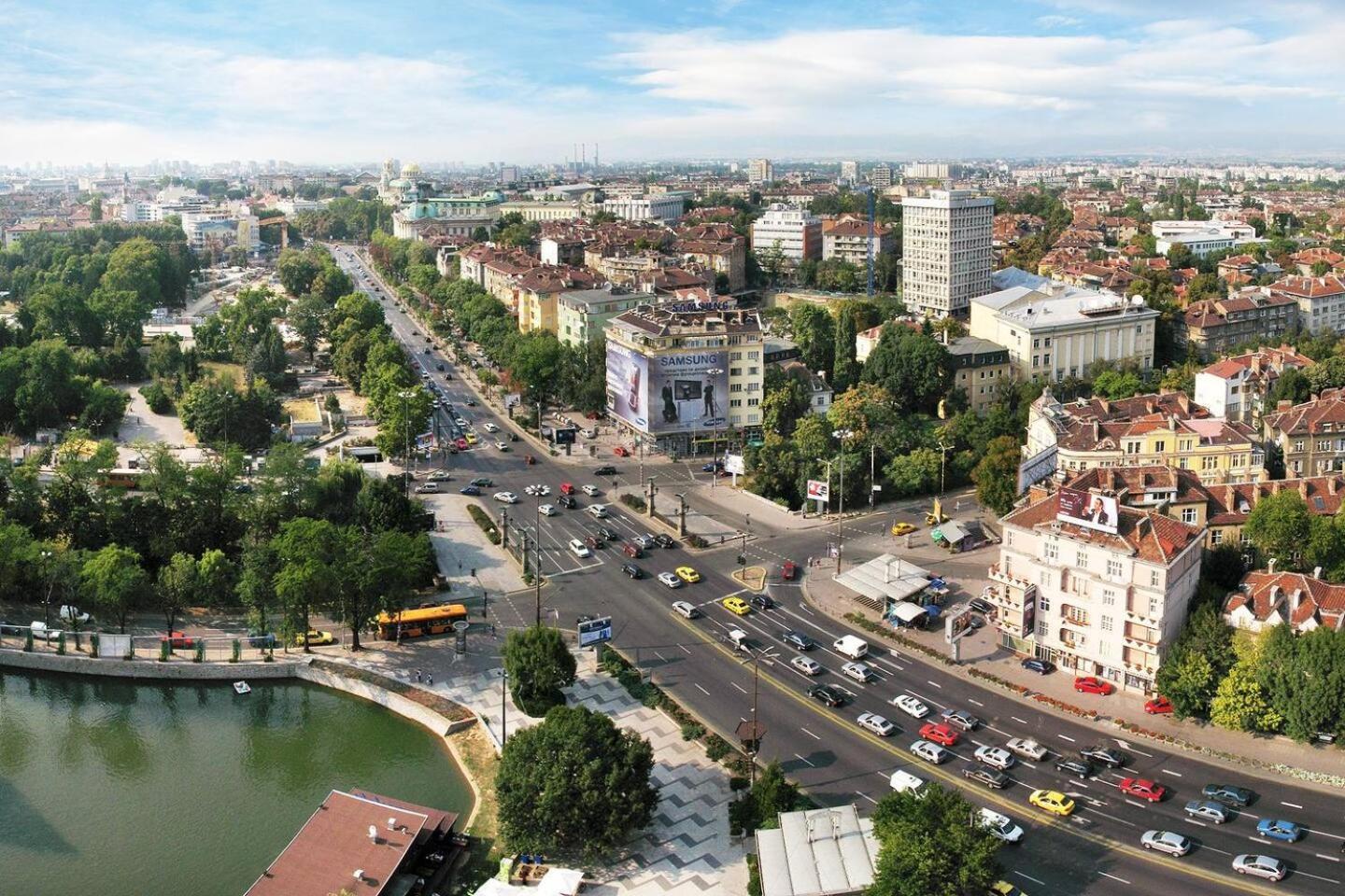 Super Fresh! 3Bdr Apartment In Sofia Center'S Artistic Area 외부 사진
